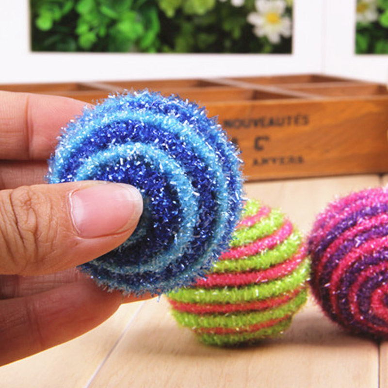 tinsel ball cat toy