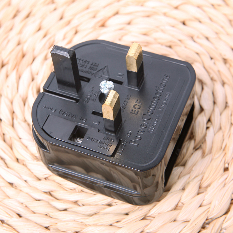 Round 2 Pin EU Plug 4.0 mm to 3 Pin UK Converter AC Power Plug Adapter