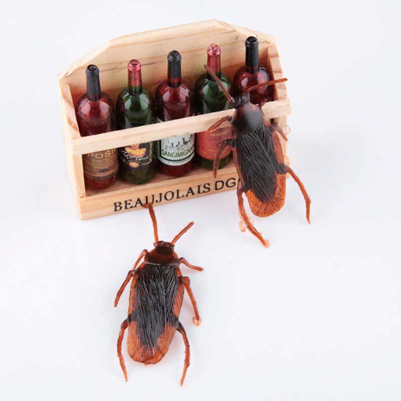 50Pcs Realistic Simulation Rubber Toys Fake Cockroach Roach scary Bug