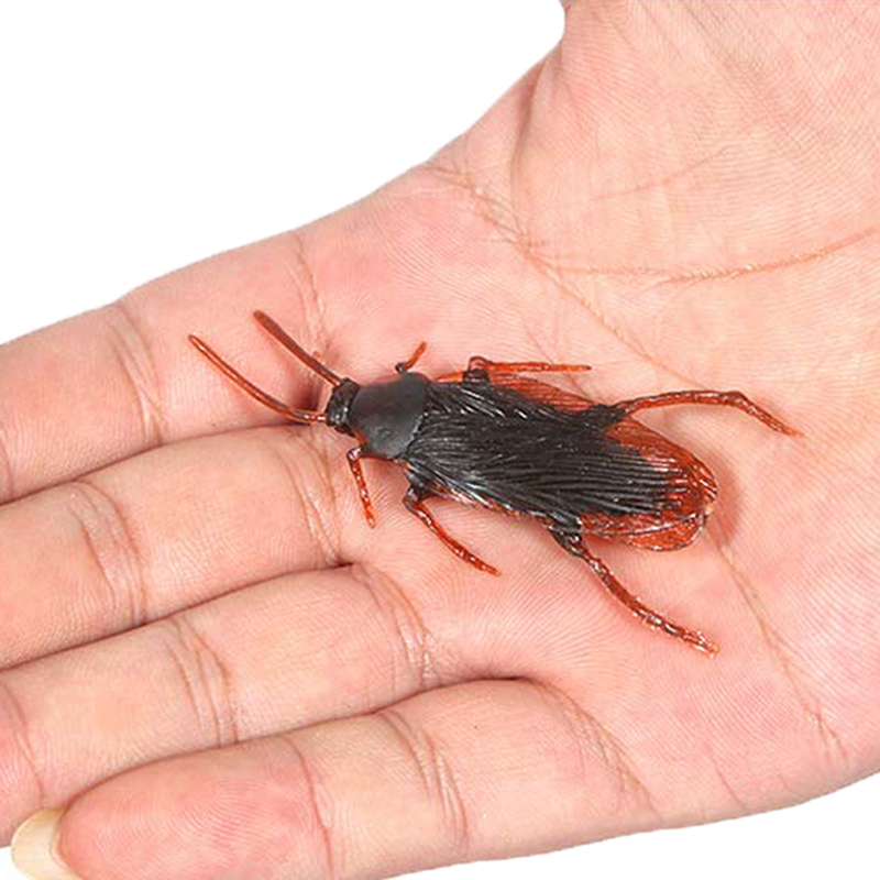 50Pcs Realistic Simulation Rubber Toys Fake Cockroach Roach scary Bug