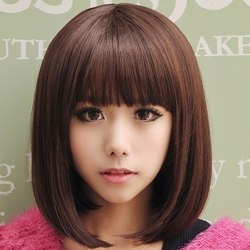 wig with short bangs