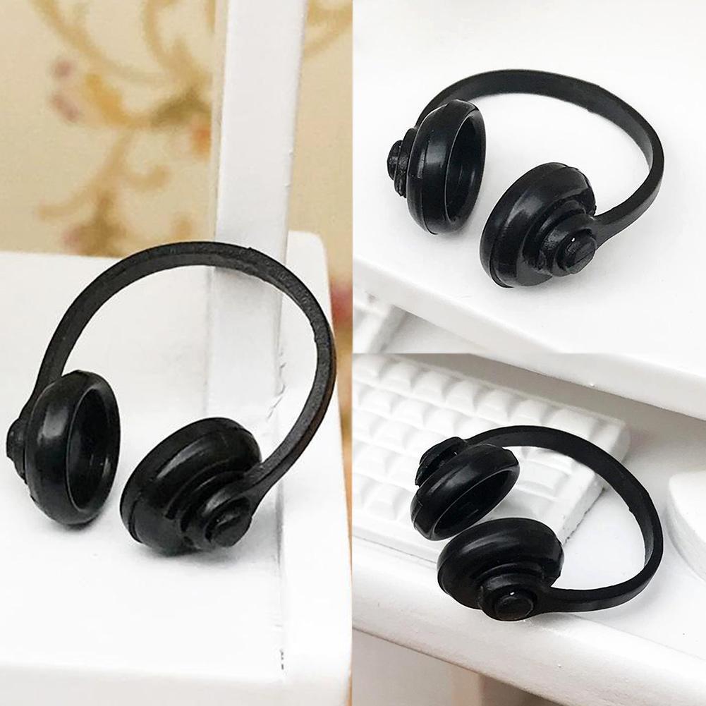 2pcs 1:12 Scale Doll House Miniature Neat Black Plastic Headphones Computer Room