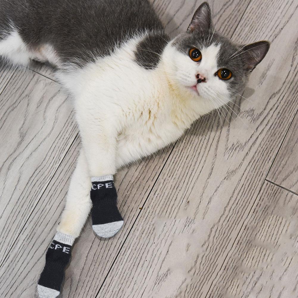 Pet AntiSlip Knit Dog Socks or Cat Socks with Rubber Reinforcement x 4