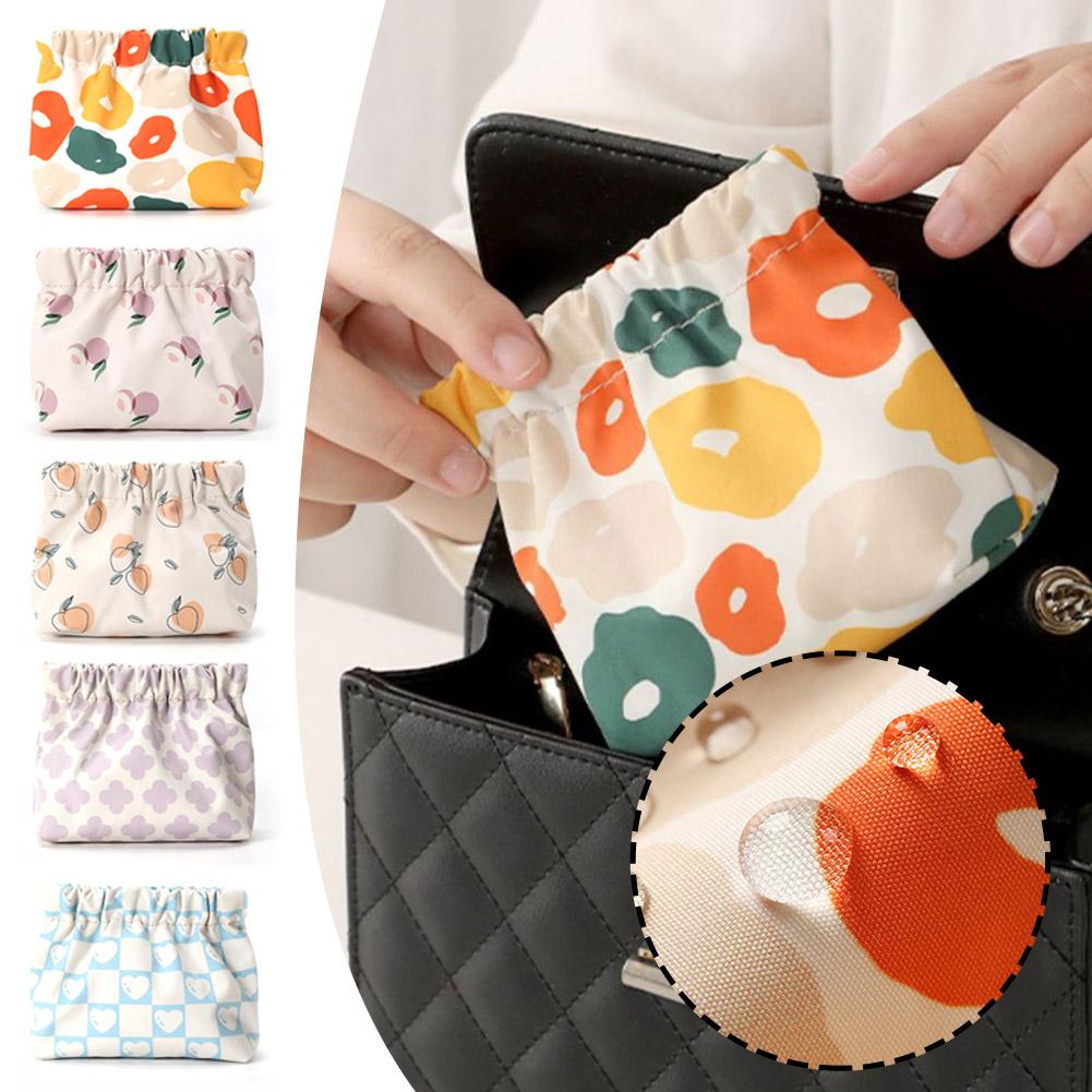 thumbnail image 2 of Ruifaya Organizador de lazos elásticos para el cabello con estampado lindo, bolsa de almacenamiento de lápiz labial elástica portátil, 2 of 7