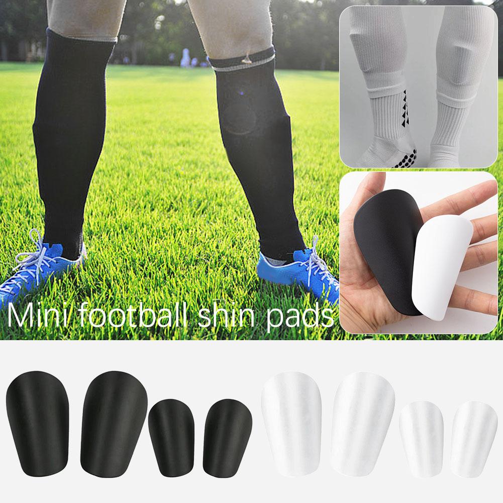 thumbnail image 4 of Wartleves Mini espinilleras de fútbol, espinilleras en miniatura para jóvenes y adultos, espinilleras de fútbol unisex antideslizantes, equipo de protección, espinilleras para partidos de fútbol, 4 of 7