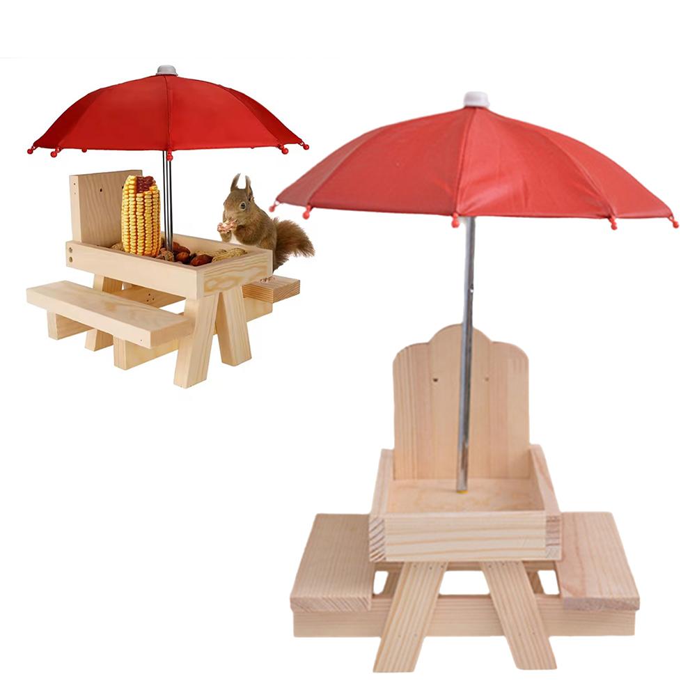 thumbnail image 2 of Wartleves Comedero de madera para ardillas divertido y pequeño para mesa de comedor al aire libre y jardín, 2 of 7