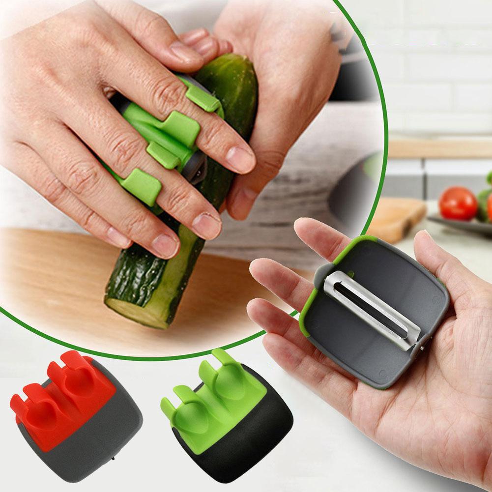thumbnail image 4 of Ruifaya Pelador de palma con agarre para los dedos para frutas y verduras, pelador de verduras de silicona con cómodo agarre de goma para los dedos, herramienta para pelar con agarre para los dedos, 4 of 7