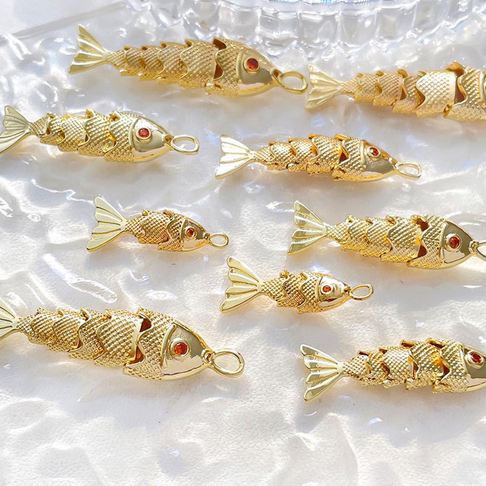 thumbnail image 3 of SGACAI Colgante con dije de pez dorado RJSQAQE, colgante chapado en oro con forma de pez dorado, animal marino, colgante pavé de océano para hacer pulseras, collares, pendientes y joyas, 3 of 7