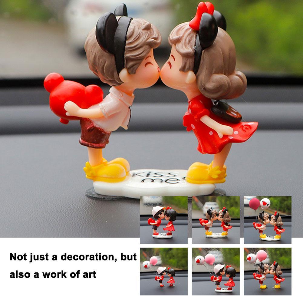 thumbnail image 2 of Ruifaya Lindos adornos de dibujos animados para coche, decoración para pareja de enamorados, tablero de instrumentos, decoración del hogar, figura, 2 of 7