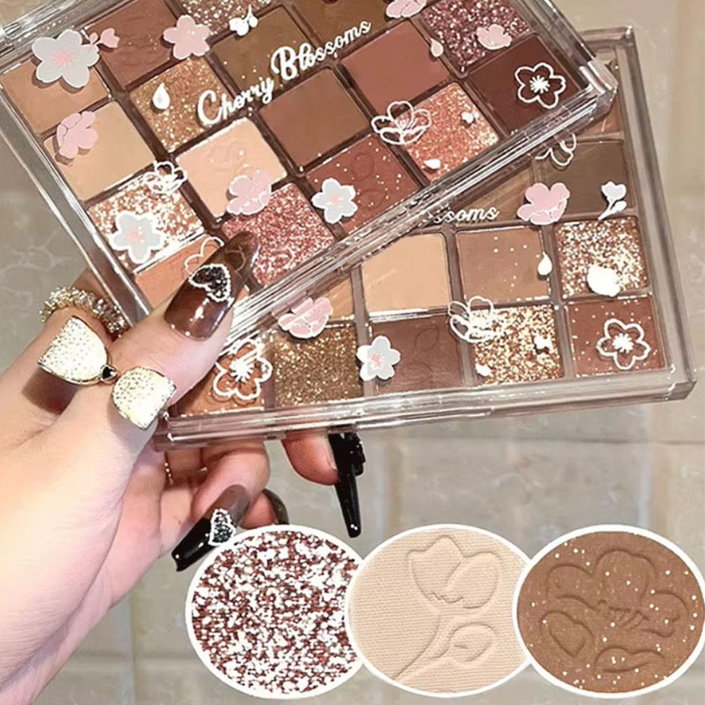 thumbnail image 4 of SGACAI Bandeja de sombras de ojos para principiantes en 20 colores, mate, con brillo, en Makeup Eye 1, 4 of 7
