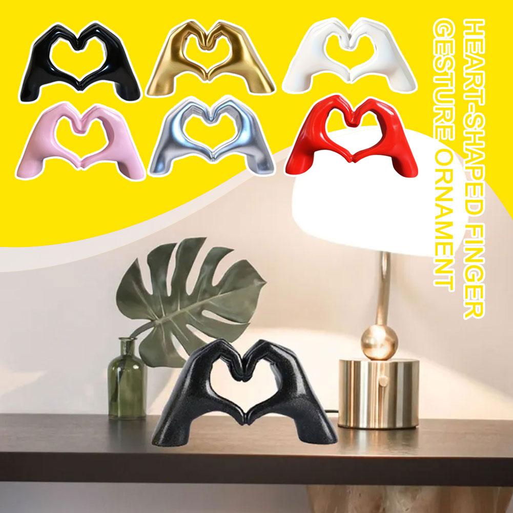 thumbnail image 2 of Wartleves Escultura decorativa de manos de corazón, estatua de resina con dedos enamorados, decoración de estantes con estatuas de manos de corazón, adornos con gestos de corazón, escultura decorativa, 2 of 7