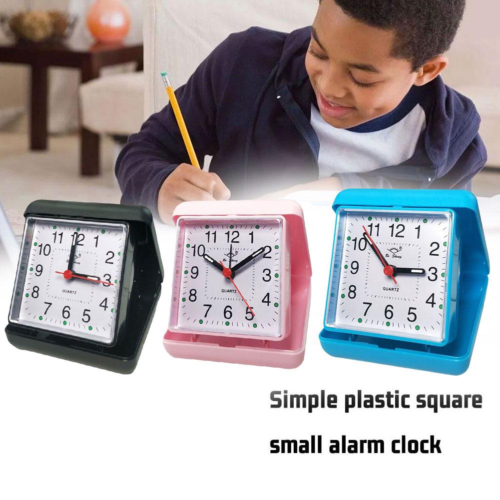 thumbnail image 2 of SGACAI Reloj despertador de viaje de cuarzo con estuche - Vacaciones / Viajes, 2 of 7