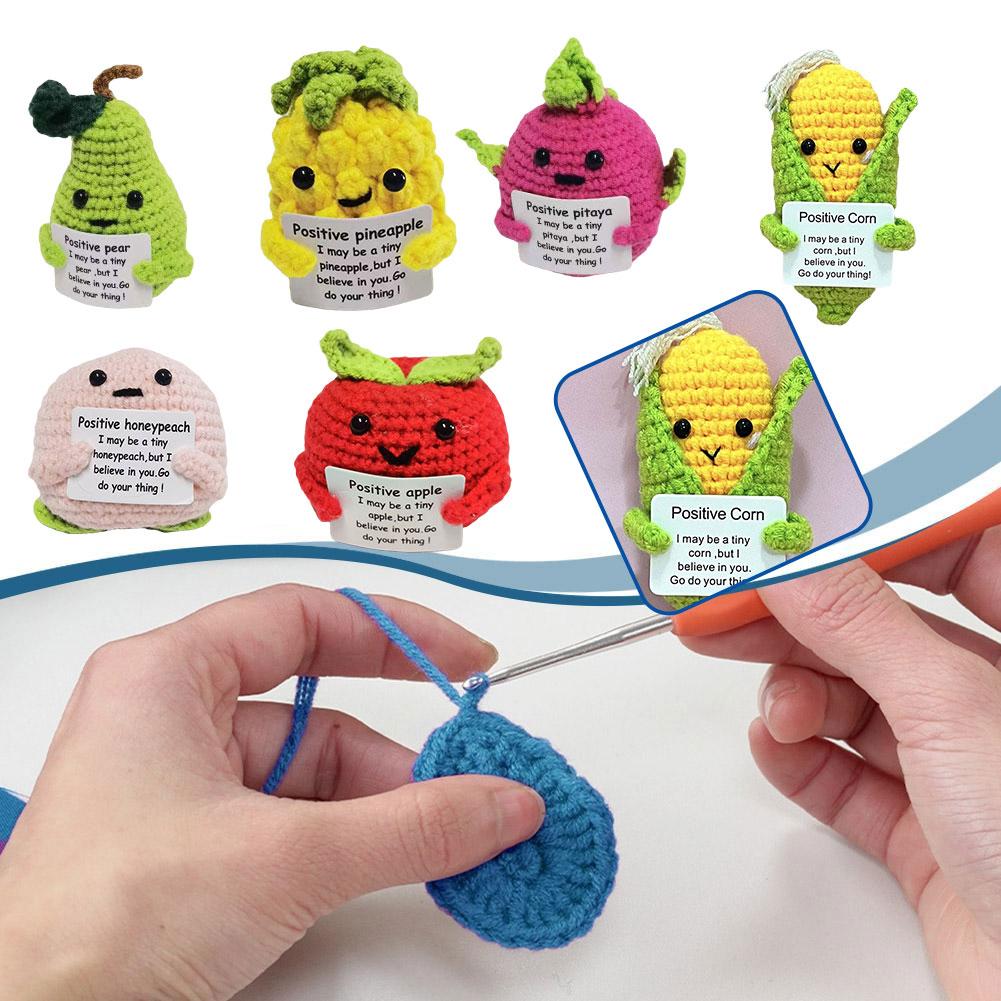 thumbnail image 3 of Ruifaya Mini regalo de crochet de papa positiva, pepinillo de apoyo emocional, linda y divertida muñeca de punto de lana con verduras positivas con tarjeta positiva, regalo de cumpleaños de aliento, 3 of 7