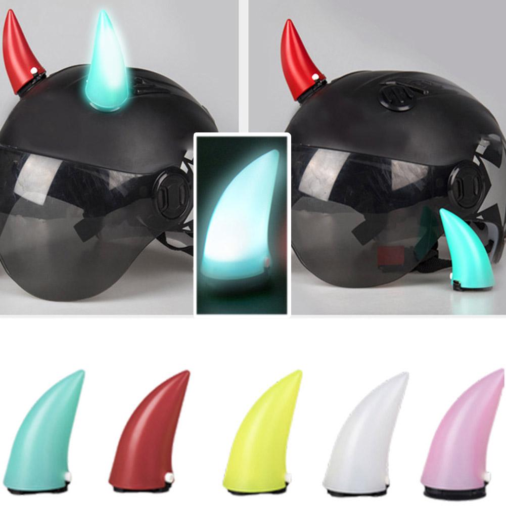 thumbnail image 3 of Ruifaya Decoración para casco de coche con cuerno de toro pequeño luminoso, casco con cuerno de diablo universal, 3 of 7
