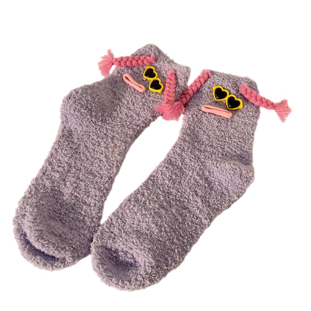 thumbnail image 4 of SGACAI Calcetines térmicos de terciopelo para mujer y niña, informales, de felpa, gruesos y cálidos, para invierno, 4 of 7