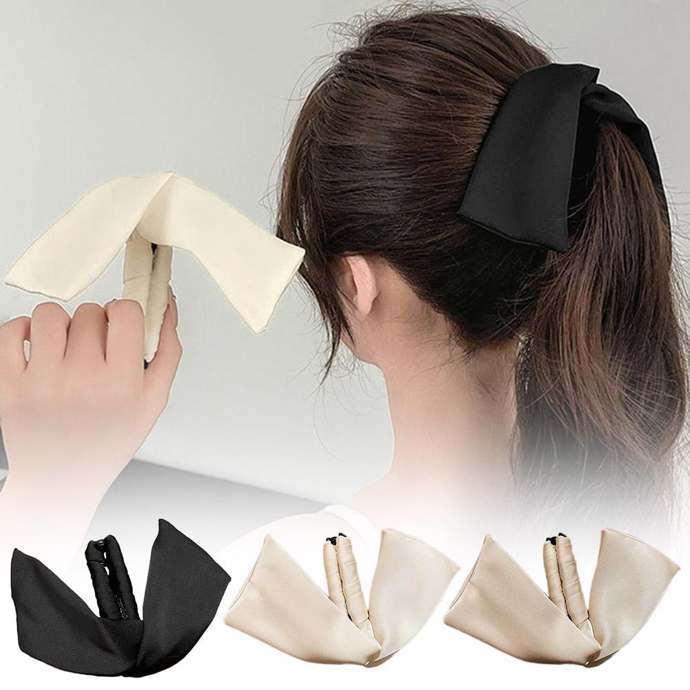 thumbnail image 3 of SGACAI Pinzas para el pelo con forma de plátano y orejas de conejo para niñas, horquillas delicadas para el cabello para damas, acceso al cabello en EE. UU., 3 of 7