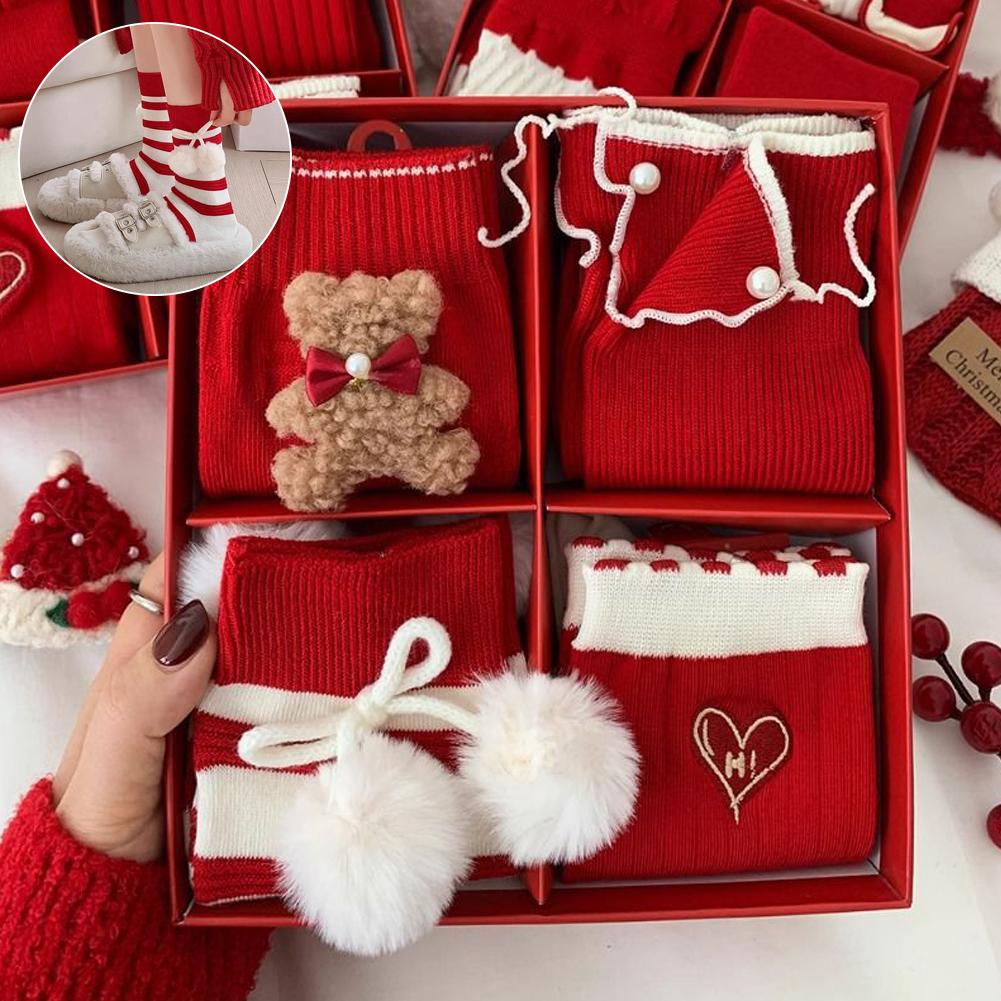 thumbnail image 2 of Wartleves ¿Caja de regalo de calcetines navideños rojos para mujer?, 2 of 7