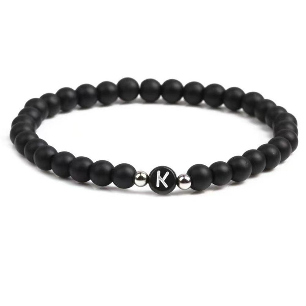 thumbnail image 1 of Pulsera de ágata negra natural esmerilada europea y americana con 26 letras, cuerda elástica con cuentas y letras, joyería personalizada para parejas., 1 of 2
